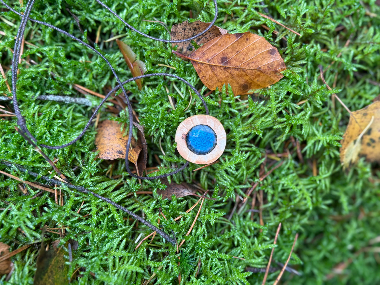 Baumperlenkette aus Eiche mit Labradorit