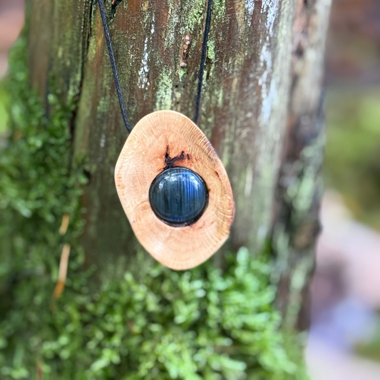 Baumperlenkette aus Ahorn mit Labradorit